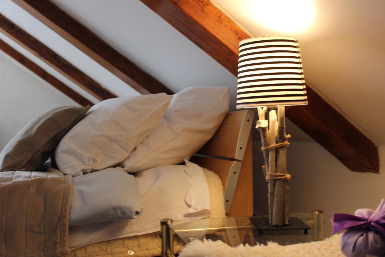 Apartment Ajda Udbina ภายนอก รูปภาพ